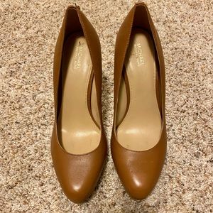 Michael- Michael Kors pumps
